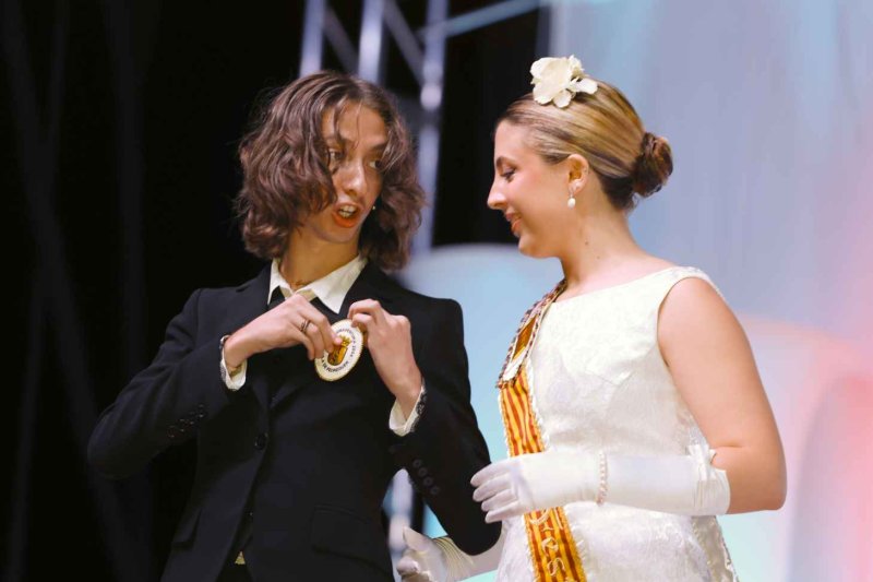 GALERIA de FOTOS d’una PRESENTACIÓ de les FESTES de JULIOL de PEDREGUER molt MUSICAL GALERIA de FOTOS d’una PRESENTACIÓ de les FESTES de JULIOL de PEDREGUER molt MUSICAL